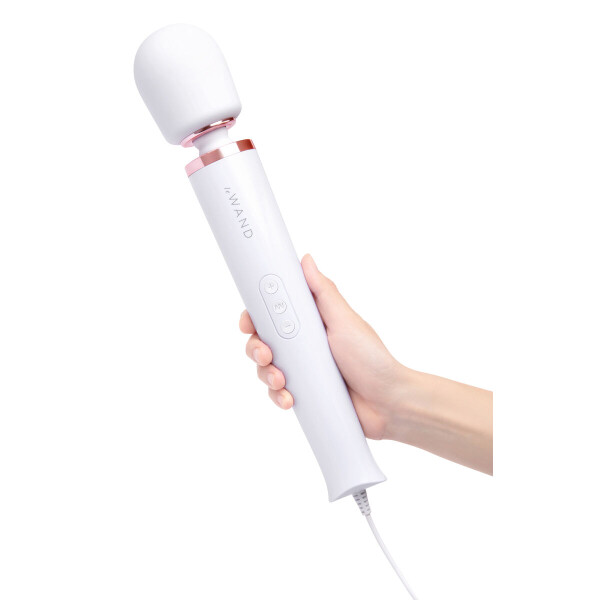 Le Wand Powerful Plug-In White